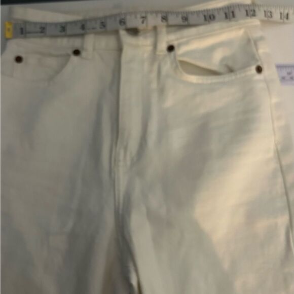 H&M Cream High Rise Raw Hem Straight Leg Jeans Size 2 - Picture 5 of 9